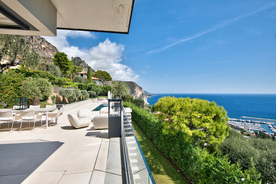 Villa in Beaulieu-sur-Mer, Provence-Alpes-Côte d'Azur, France 4 - 13859944
