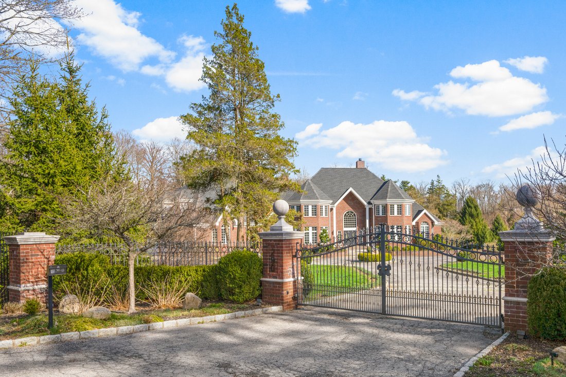 Embrace The Opportunity To Own A In Briarcliff Manor, New York, United ...