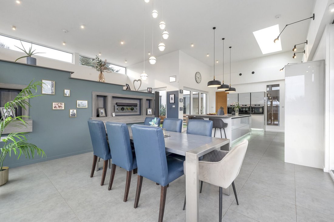 4 Bedroom Detached House For Sale In In Gedling, England, United