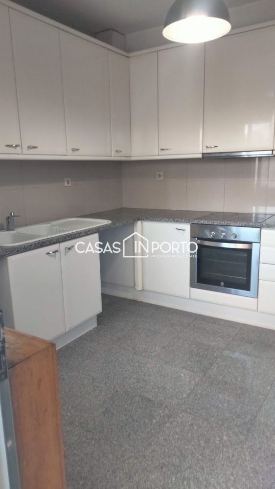 Apartment in Cedofeita, Santo Ildefonso, Se, Miragaia, Sao Nicolau e Vitoria, Porto District, Portugal 4 - 13532344