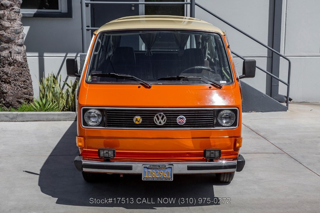 Volkswagen Vanagon in Los Angeles, CA 2 - 14092255