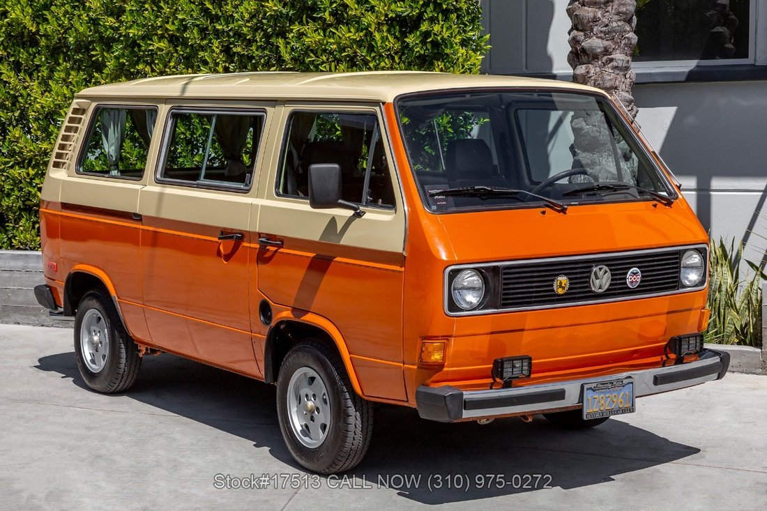 Volkswagen Vanagon in Los Angeles, CA 1 - 14092255