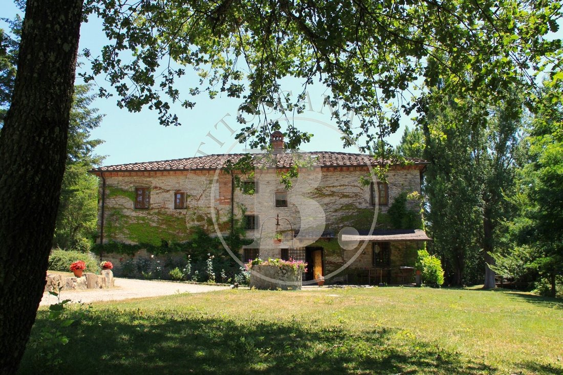 Elegant Villa In The Heart Of Tuscany With In Gaiole In Chianti ...