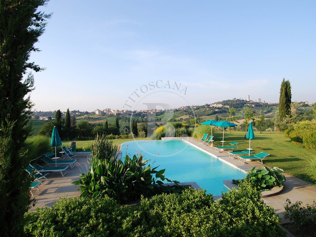 Villa in San Gimignano, Tuscany, Italy 3 - 14096010