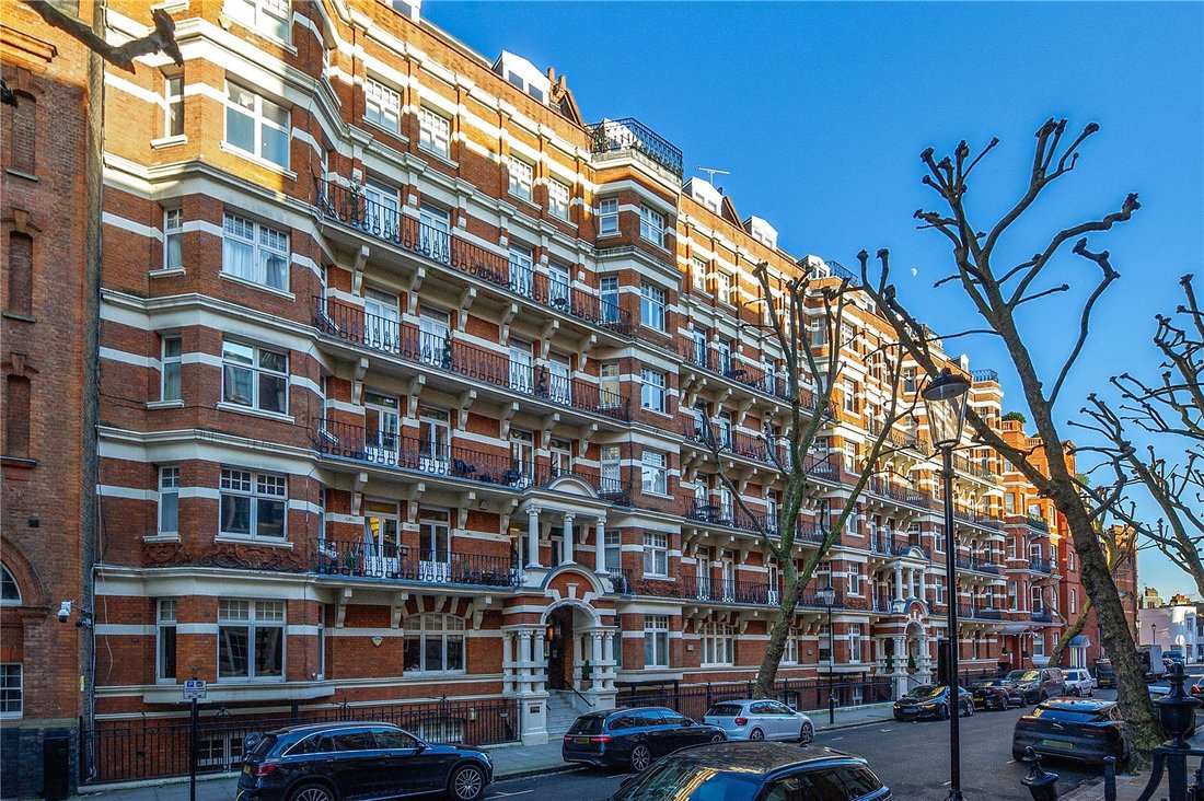 Apartment in Brompton, Kensington And Chelsea, England 1 - 14098244