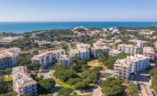 Apartment in Praia dos Pescadores, Olhos de Agua, Portugal 1