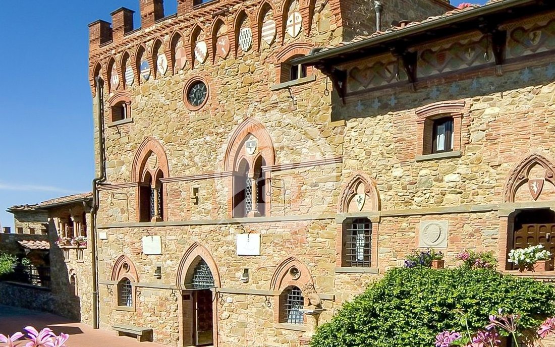 A Twelfth-Century Dream in Chianti’s Golden Hills – Your Tuscan Legacy Awaits