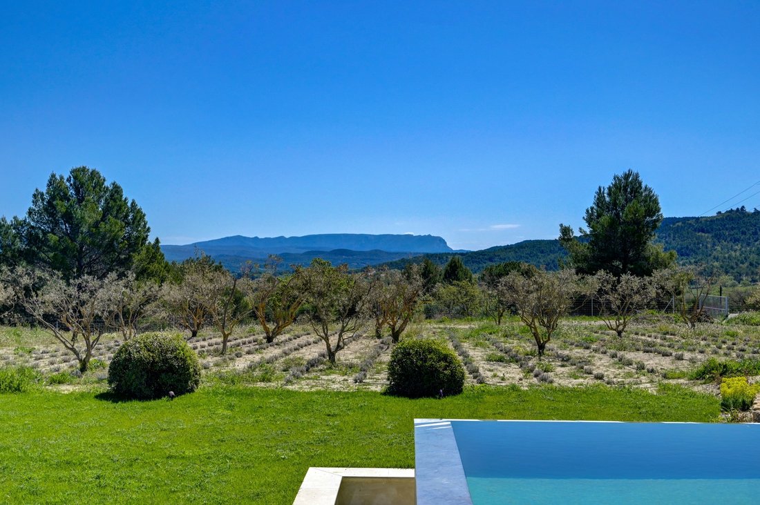 House in Le Tholonet, Provence-Alpes-Côte d'Azur, France 2 - 14097982