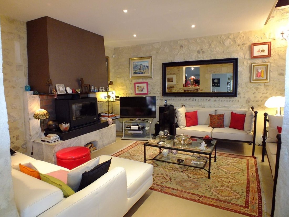 Villa in Centre Ville, Bellegarde, France 4 - 13128276