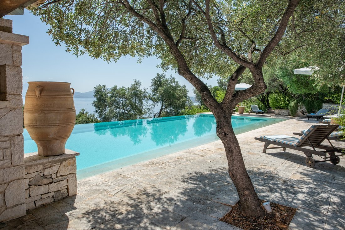 Estate in Corfu, Peloponnese, Western Greece and the Ionian, Greece 2 - 14100448