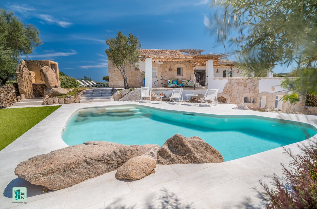 Villa in San Teodoro, Sardinia, Italy 3 - 14100638