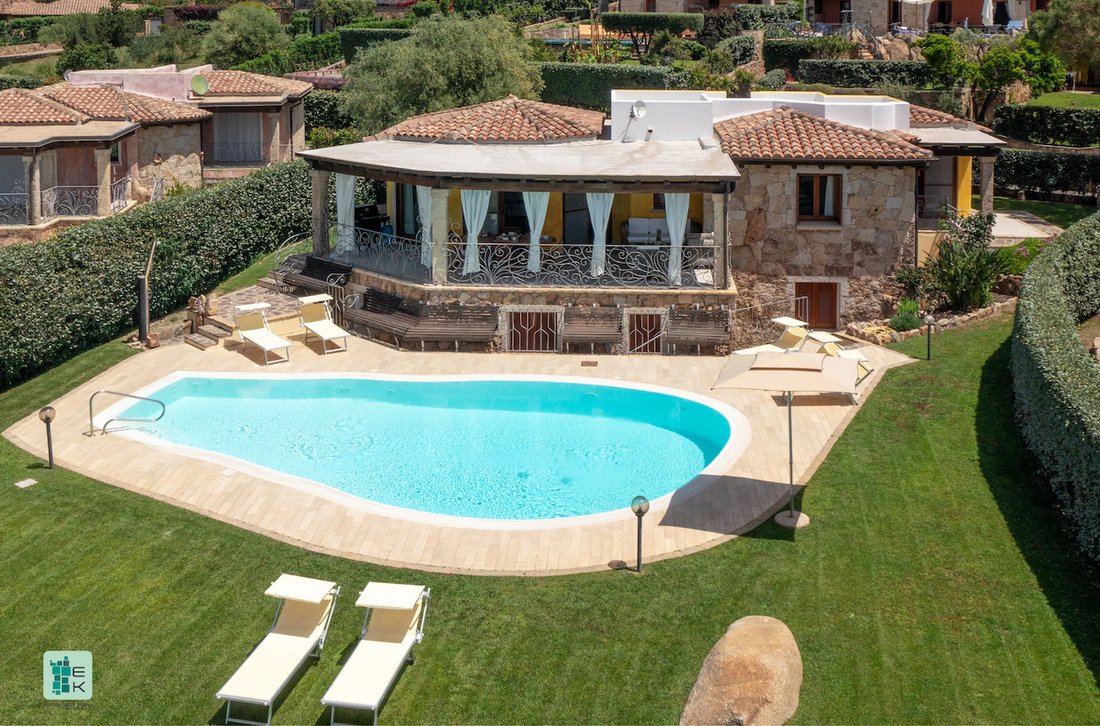 Villa in San Teodoro, Sardinia, Italy 1 - 14100576