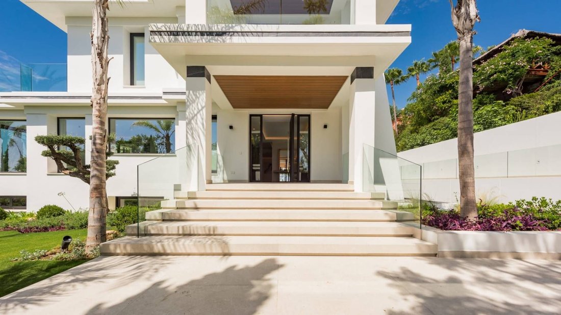 Villa in Benahavis, Andalusia, Spain 5 - 14102428