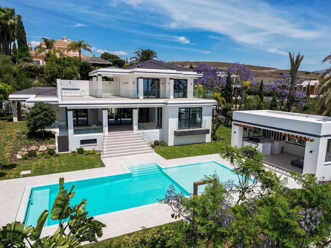 Villa in Benahavis, Andalusia, Spain 1 - 14102428