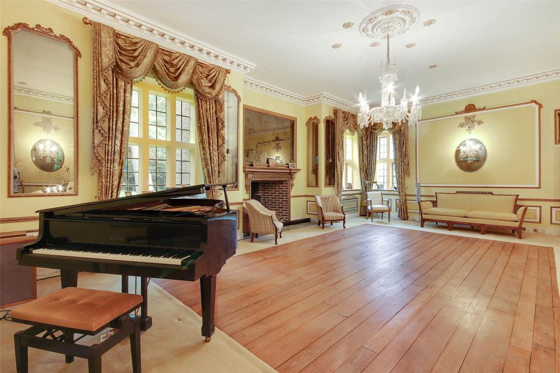 House, Lewes Road, East Grinstead, In East Grinstead, England, United