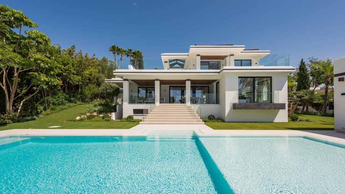 Villa in Benahavis, Andalusia, Spain 2 - 14102428