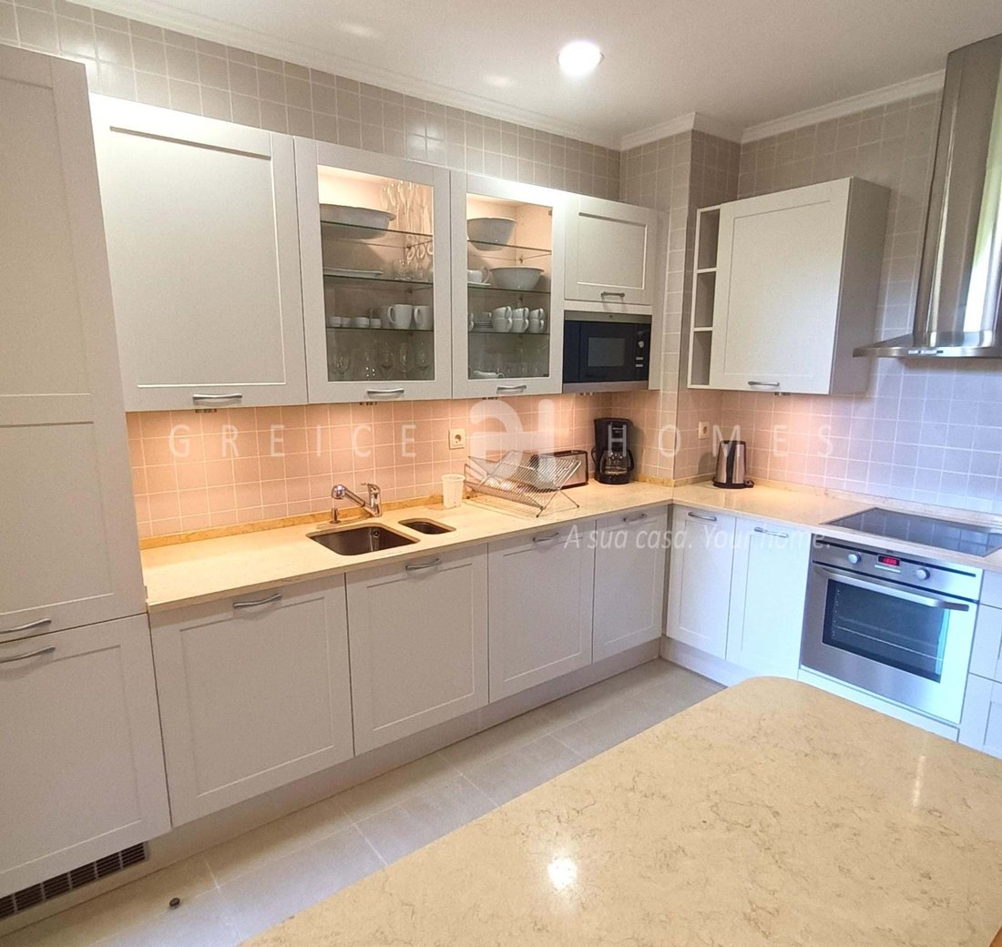 Apartment in Vilamoura, Quarteira, Algarve 1 - 14100973