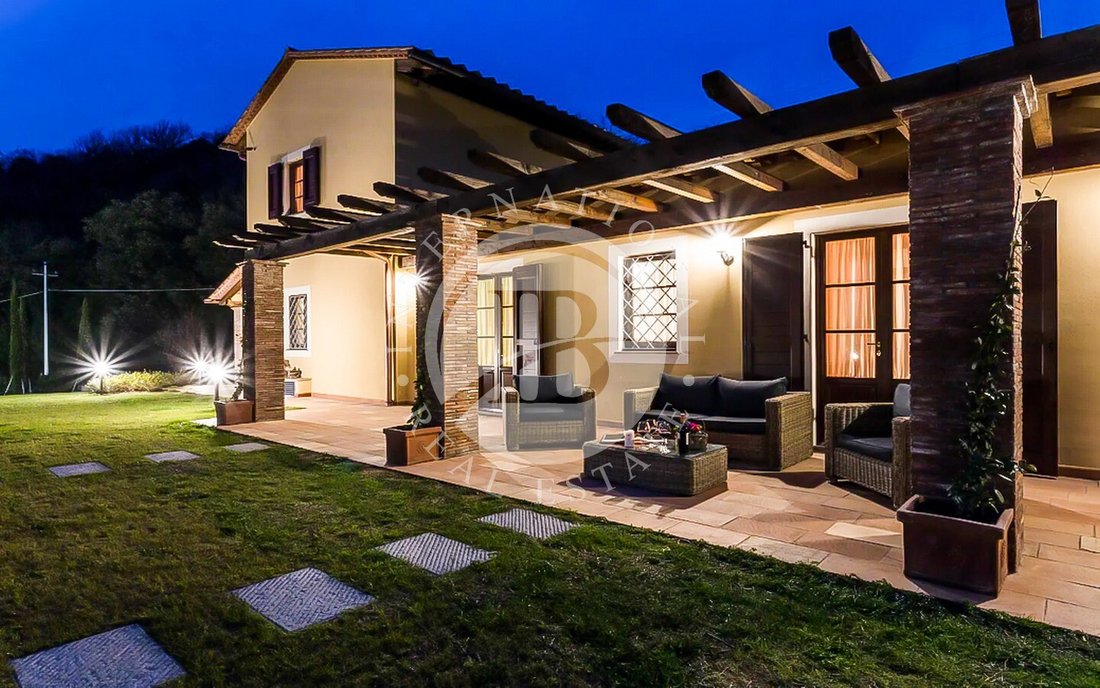 Villa in Historic Center, Lucca, Tuscany 5 - 14105024