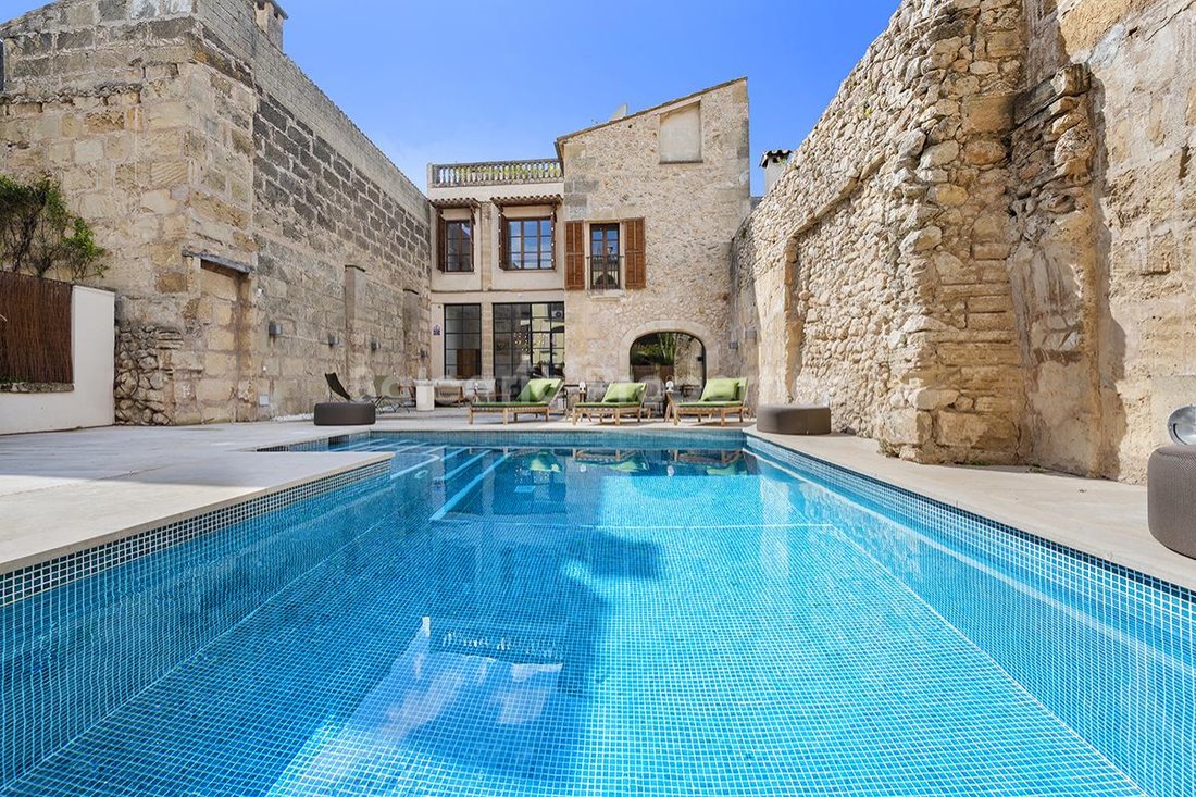 Townhouse in Pollenca, Balearic Islands, Spain 1 - 14100535