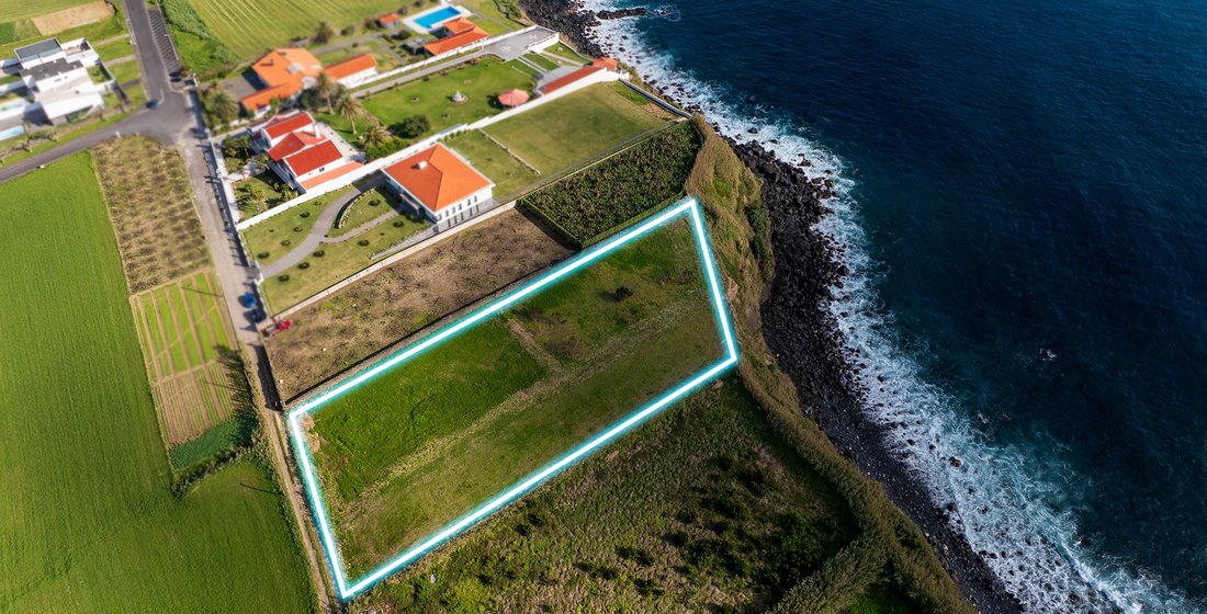 Luxury Urban Land Located On The In Vila Franca Do Campo, Azores