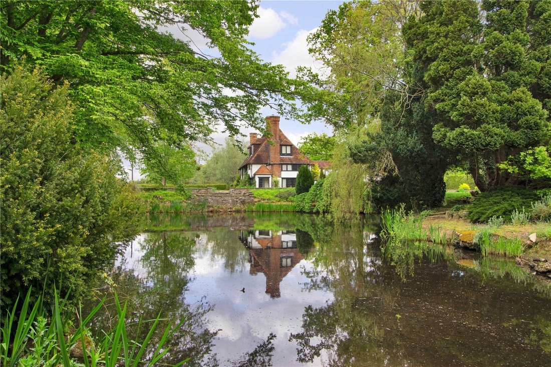 Smarden Road, Biddenden, Ashford, Kent In Biddenden, England, United ...