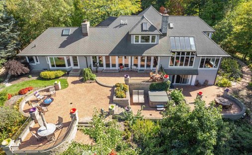 House in Harrison, Wisconsin, United States 1