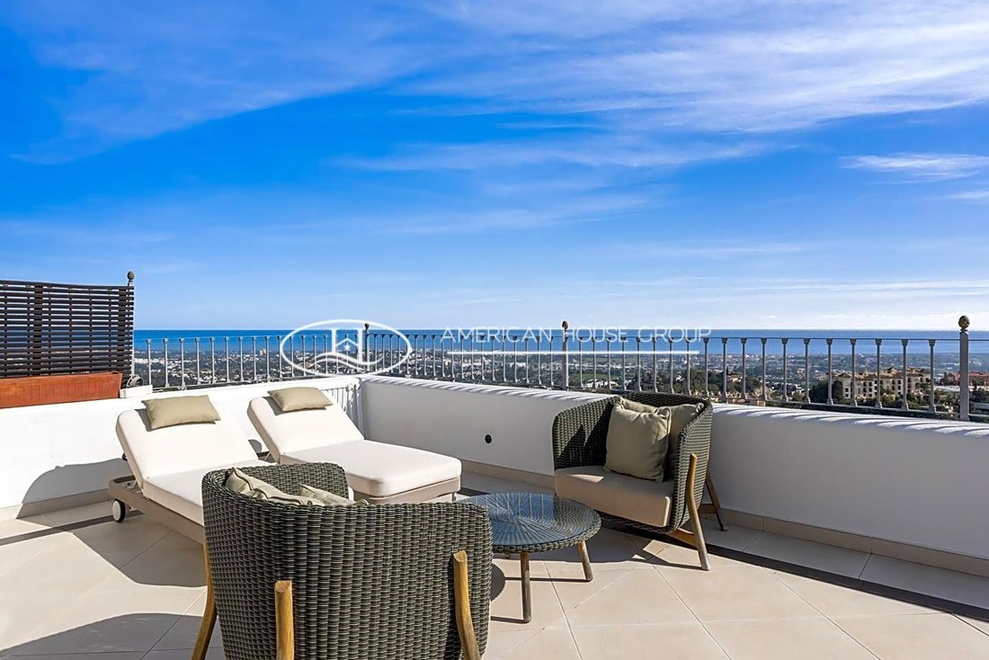 Penthouse in La Zagaleta, Benahavis, Andalusia 2 - 14109617