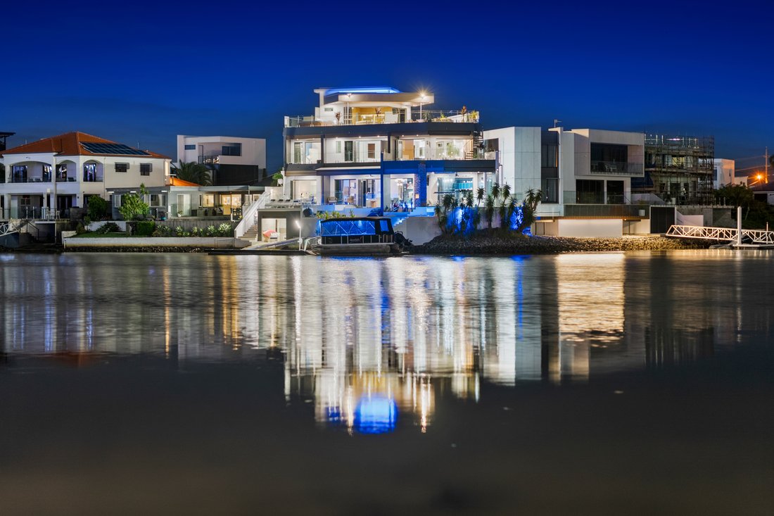 House in Broadbeach Waters, Queensland, Australia 5 - 14112143