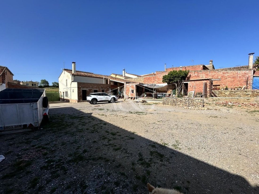 Villa in Cruilles, Monells i Sant Sadurni de l'Heura, Catalonia, Spain 1 - 14108245