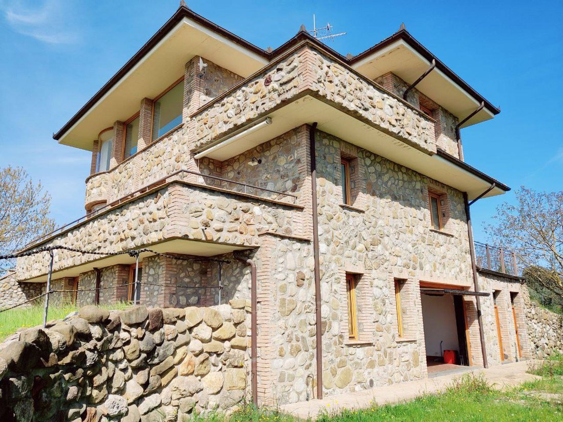 Villa in Grotte di Castro, Lazio, Italy 5 - 14098599