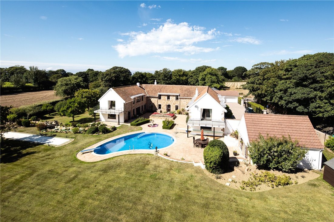 House in England 1 - 14108209