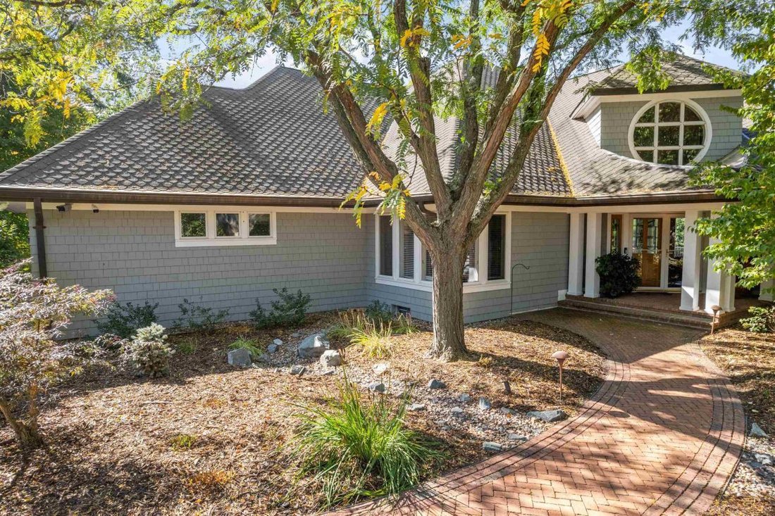 House in Harrison, Wisconsin, United States 3 - 14112638