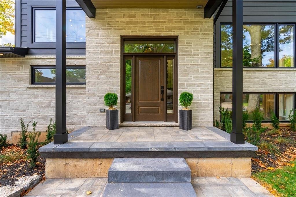 House in Hamilton, Ontario, Canada 3 - 13392170