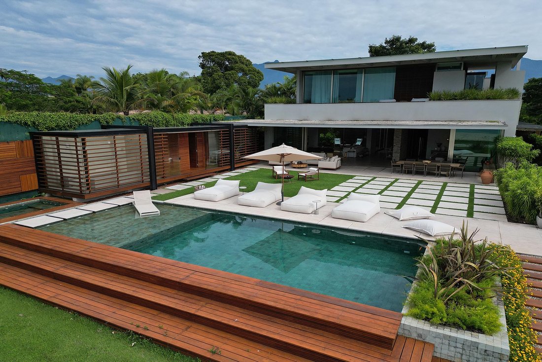 House in Mangaratiba, State of Rio de Janeiro, Brazil 1 - 14113422