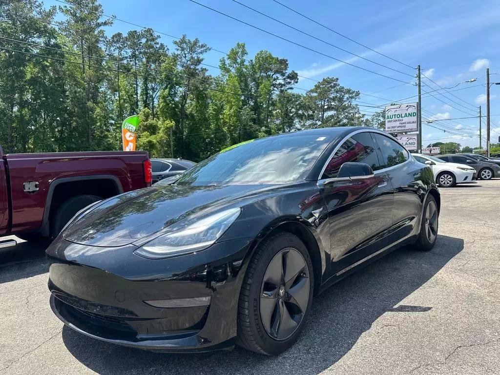 Sedan in Tallahassee, FL, United States 1 - 14118028