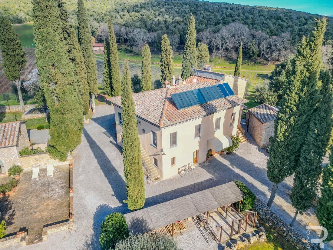 Country House in San Gimignano, Tuscany, Italy 4 - 14119402