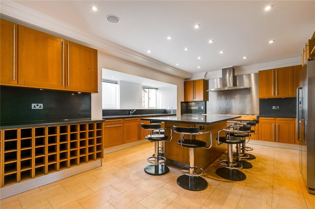 Apartment in Castelnau, Richmond Upon Thames, England 3 - 14116264