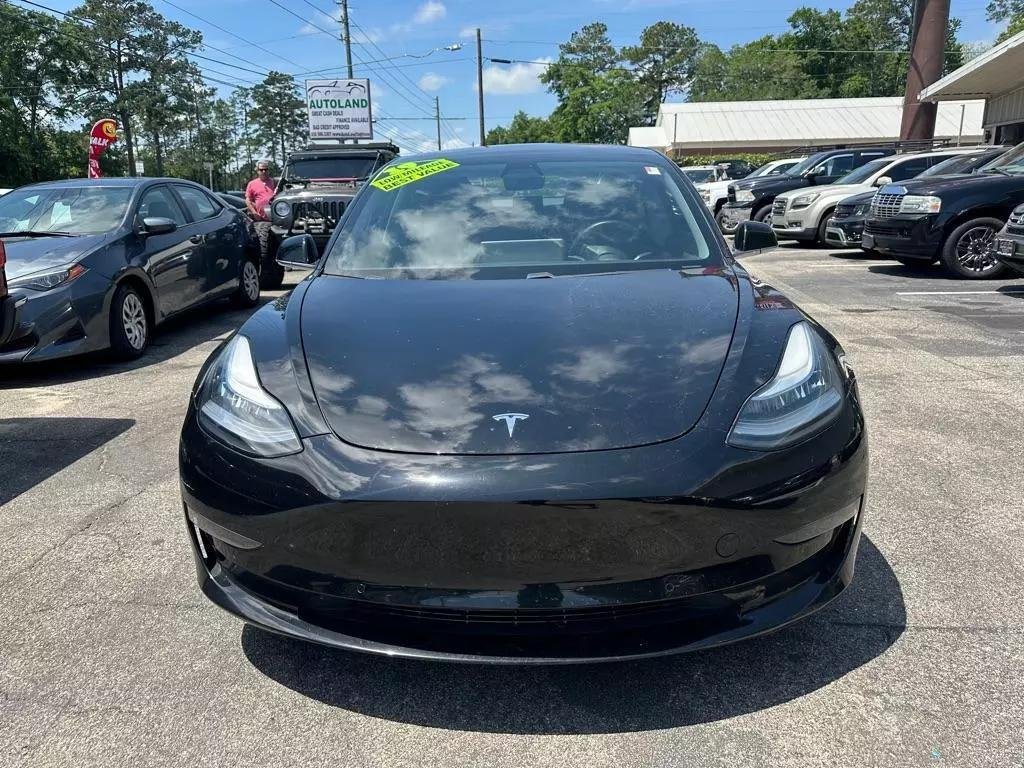 Sedan in Tallahassee, FL, United States 2 - 14118028