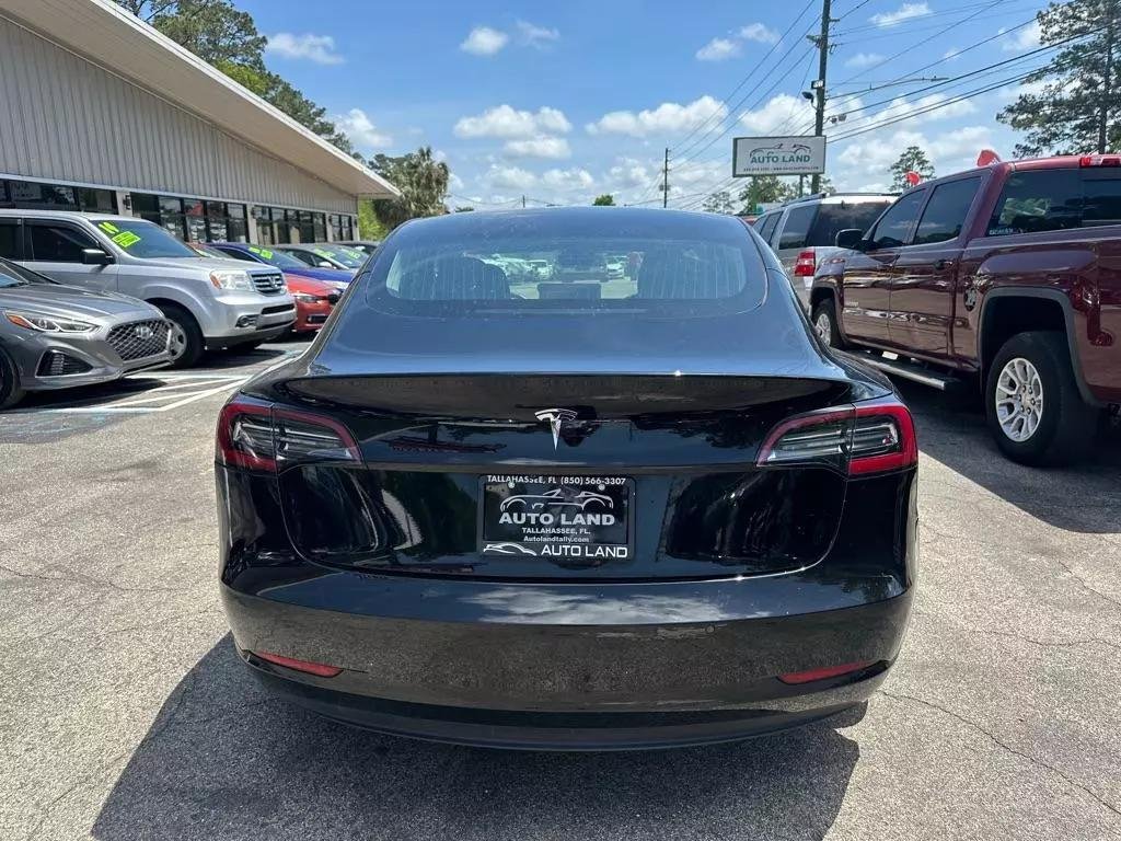 Sedan in Tallahassee, FL, United States 5 - 14118028