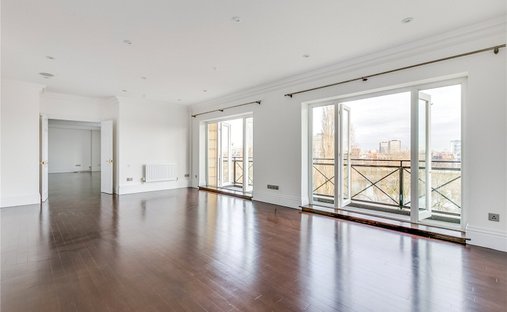 Apartment in Castelnau, Richmond Upon Thames, England 1