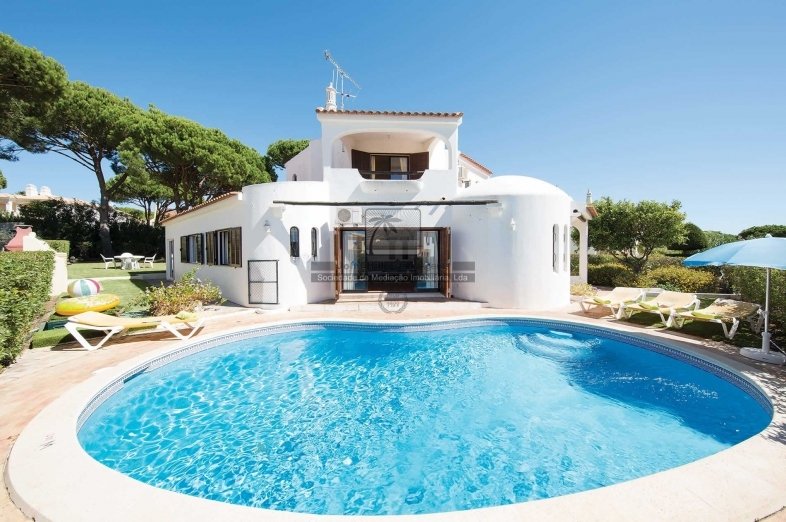 House in Vilamoura, Quarteira, Algarve 1 - 14114969