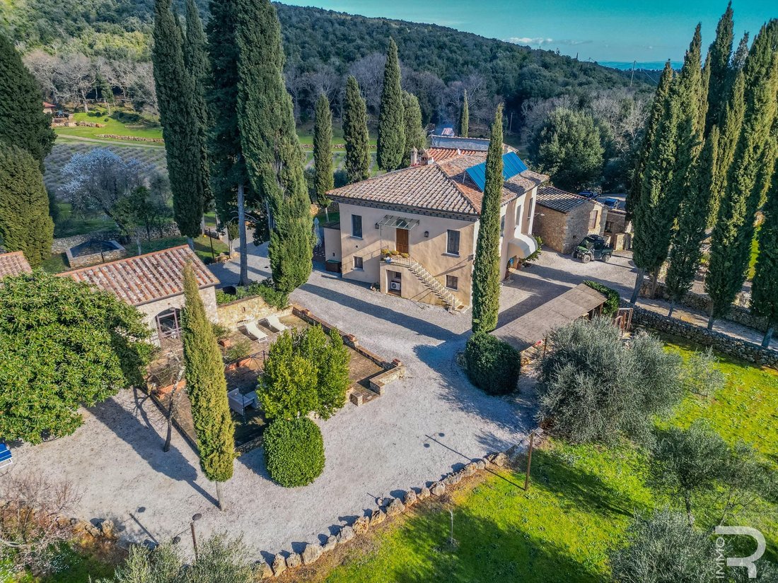 Country House in San Gimignano, Tuscany, Italy 3 - 14119402