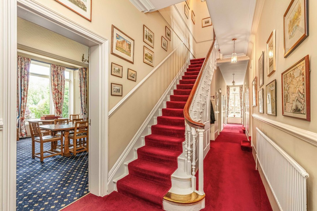House in Hampton Wick, Richmond Upon Thames, England 3 - 14116216