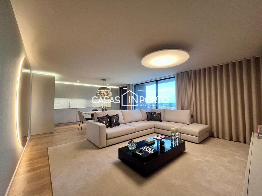 Apartment in Santa Marinha e Sao Pedro da Afurada, Porto District, Portugal 1 - 13107407