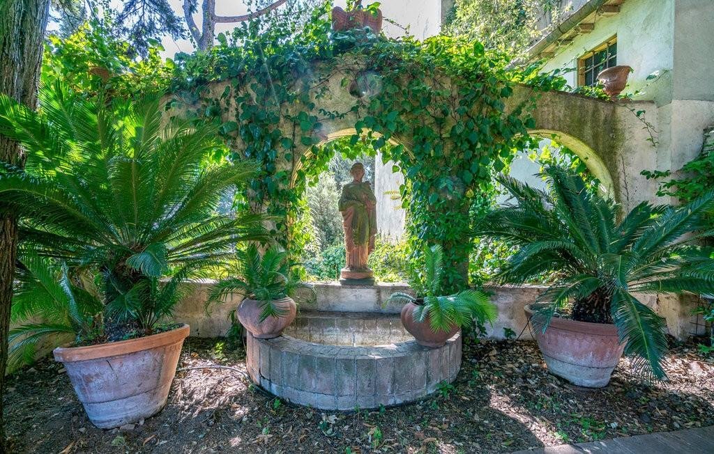 A Tuscan Dream: Medieval Villa Between Florence & Lucca’s Golden Hills