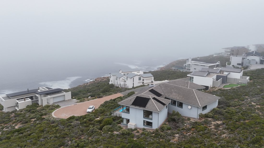 6 Bedroom House For Sale Pinnacle In Mossel Bay, Western Cape, South