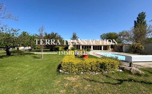 Villa in Uzès, Occitanie, France 1