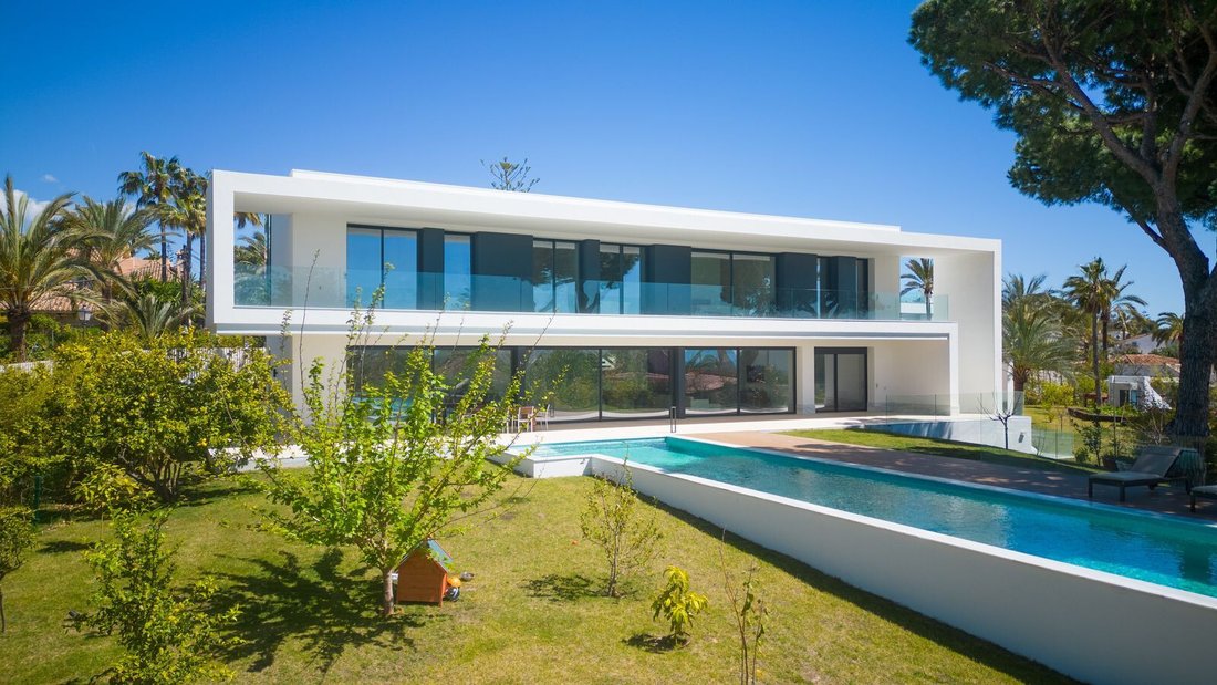 Villa in Elviria-Cabopino, Marbella, Spain 3 - 14126172