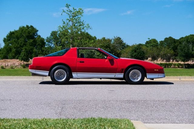 Pontiac Trans Am in Calverton, United States 5 - 14124972
