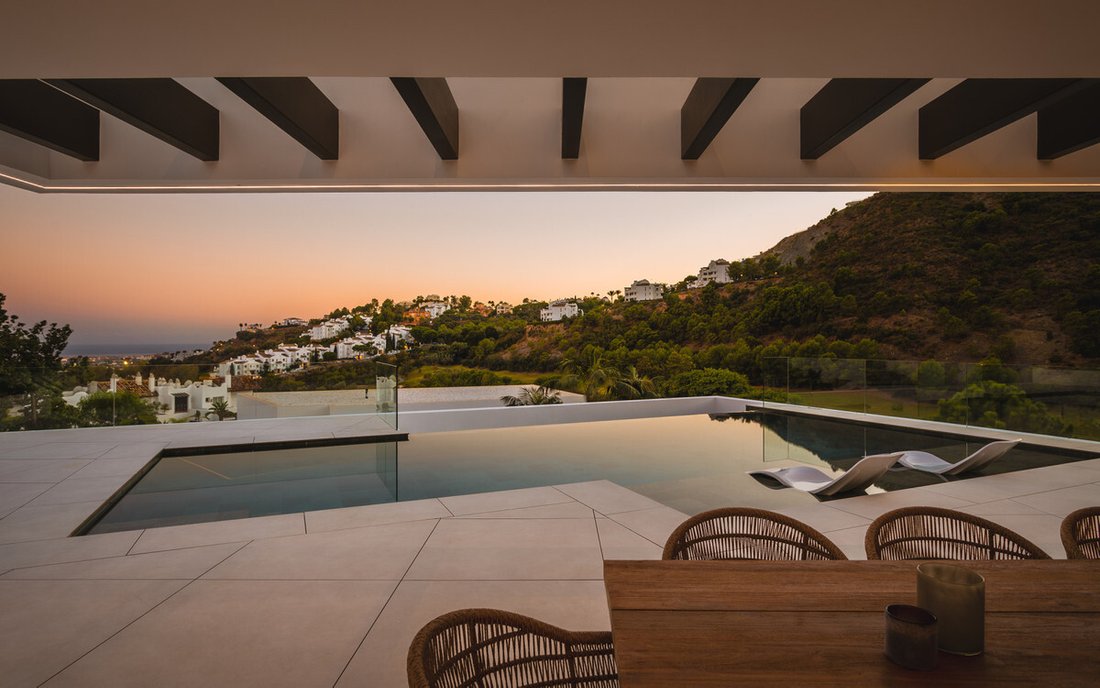 Villa in Benahavis, Andalusia, Spain 2 - 14121970